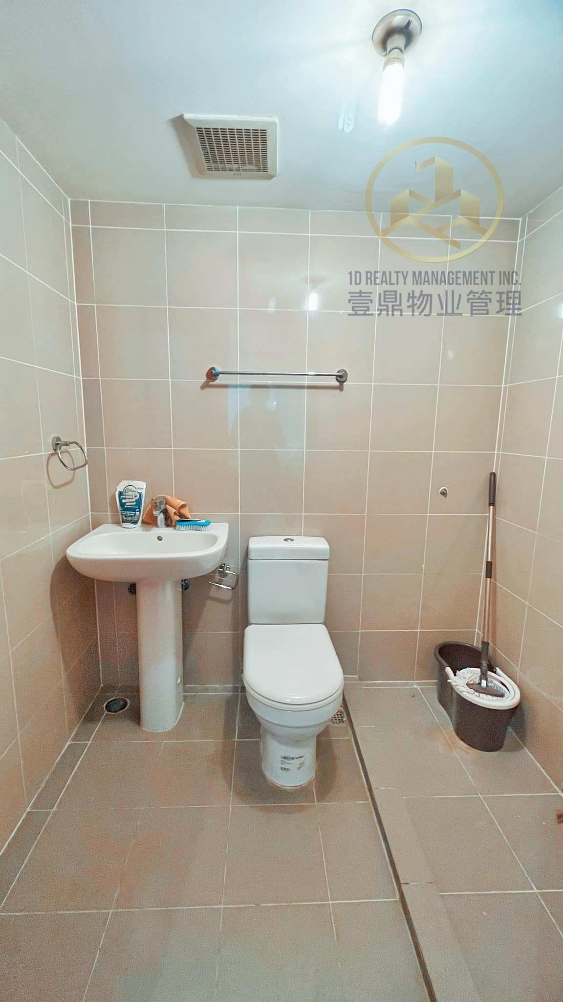 Eton Tower Legazpi Village Makati -  FOR LEASE