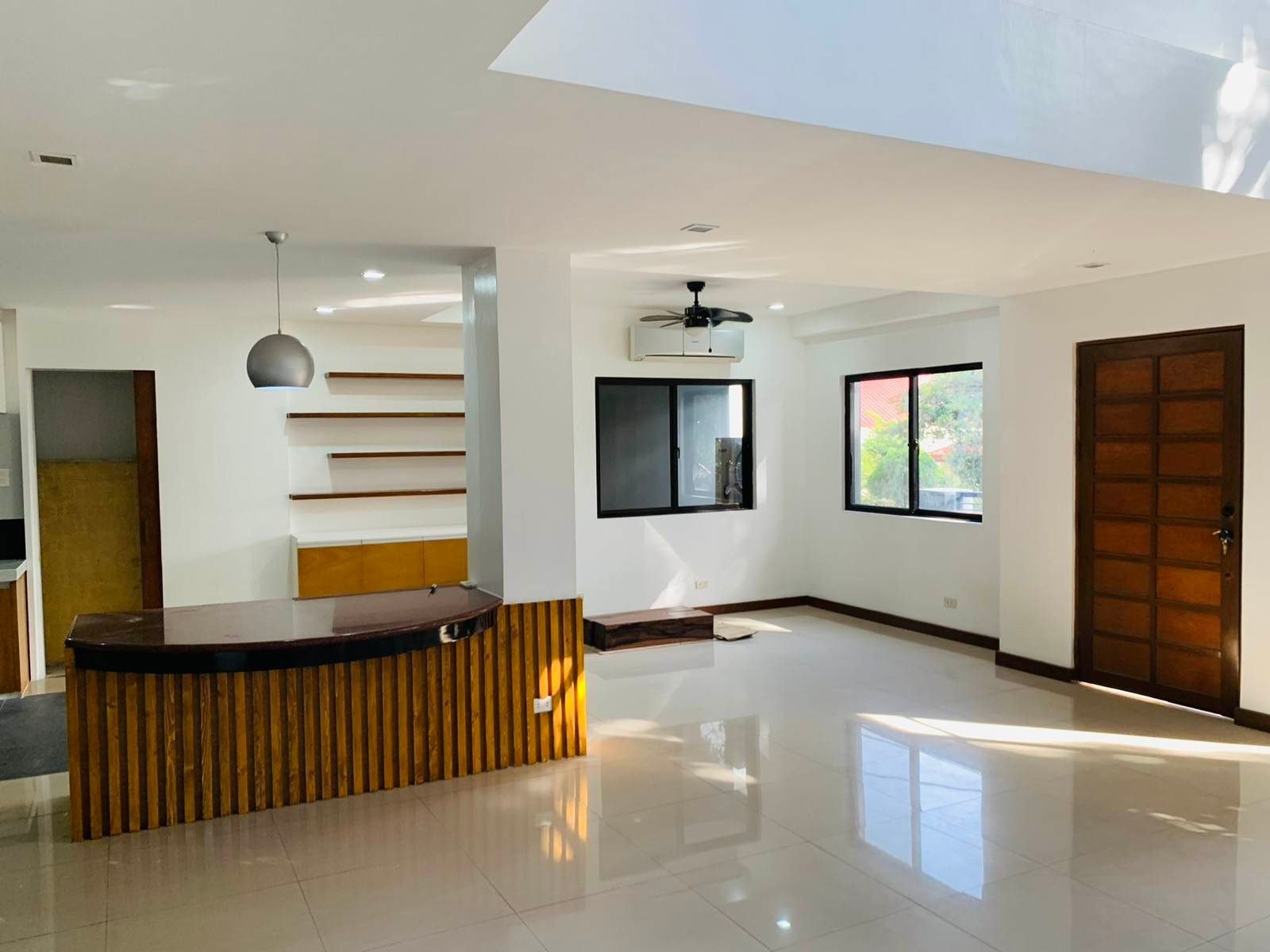 House & Lot Ayala Alabang Muntinlupa City - FOR SALE