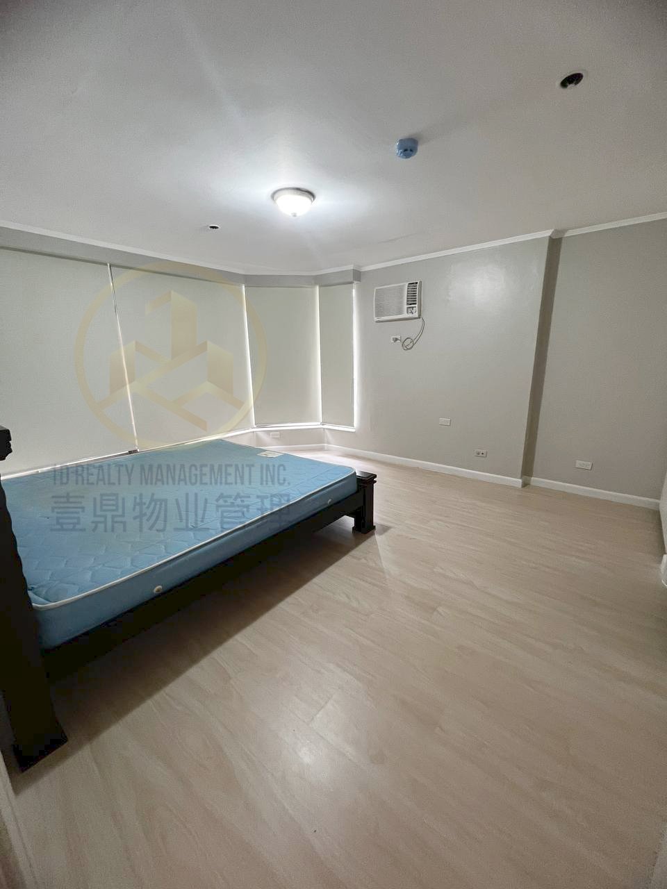 LPL Plaza - Leviste Street, Makati City - 2BR FOR LEASE