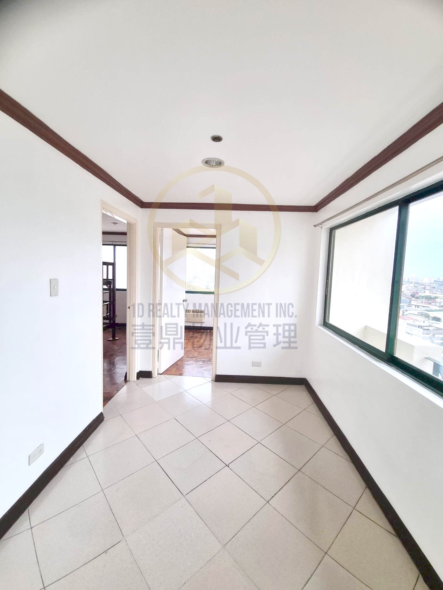 FOR SALE 2BR - PALM TOWERS San Antonio Village Makati City - FOR SALE