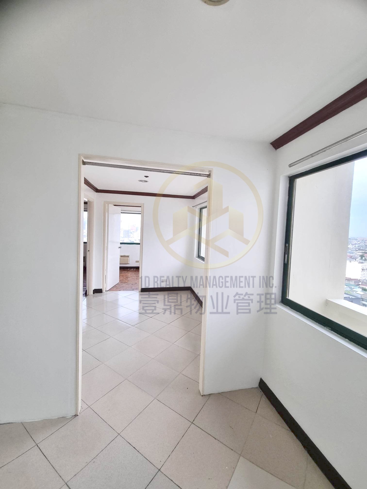 FOR SALE 2BR - PALM TOWERS San Antonio Village Makati City - FOR SALE