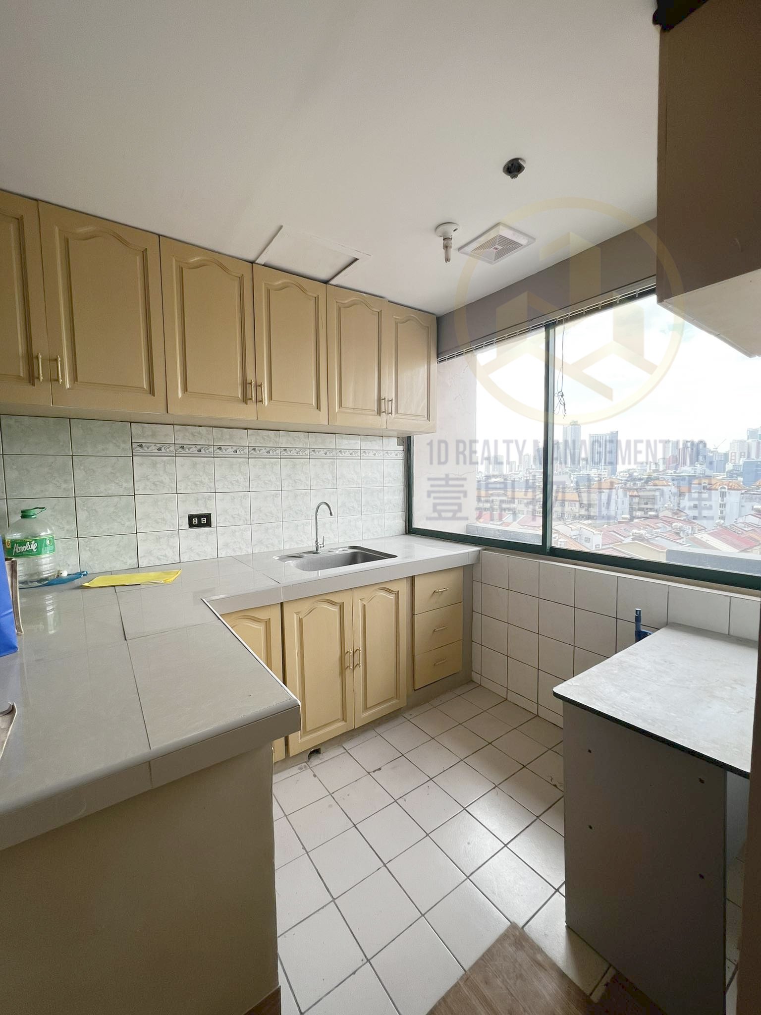 FOR LEASE - 3BR - PALM TOWER - SAN ANTONIO VILLAGE MAKATI CITY
