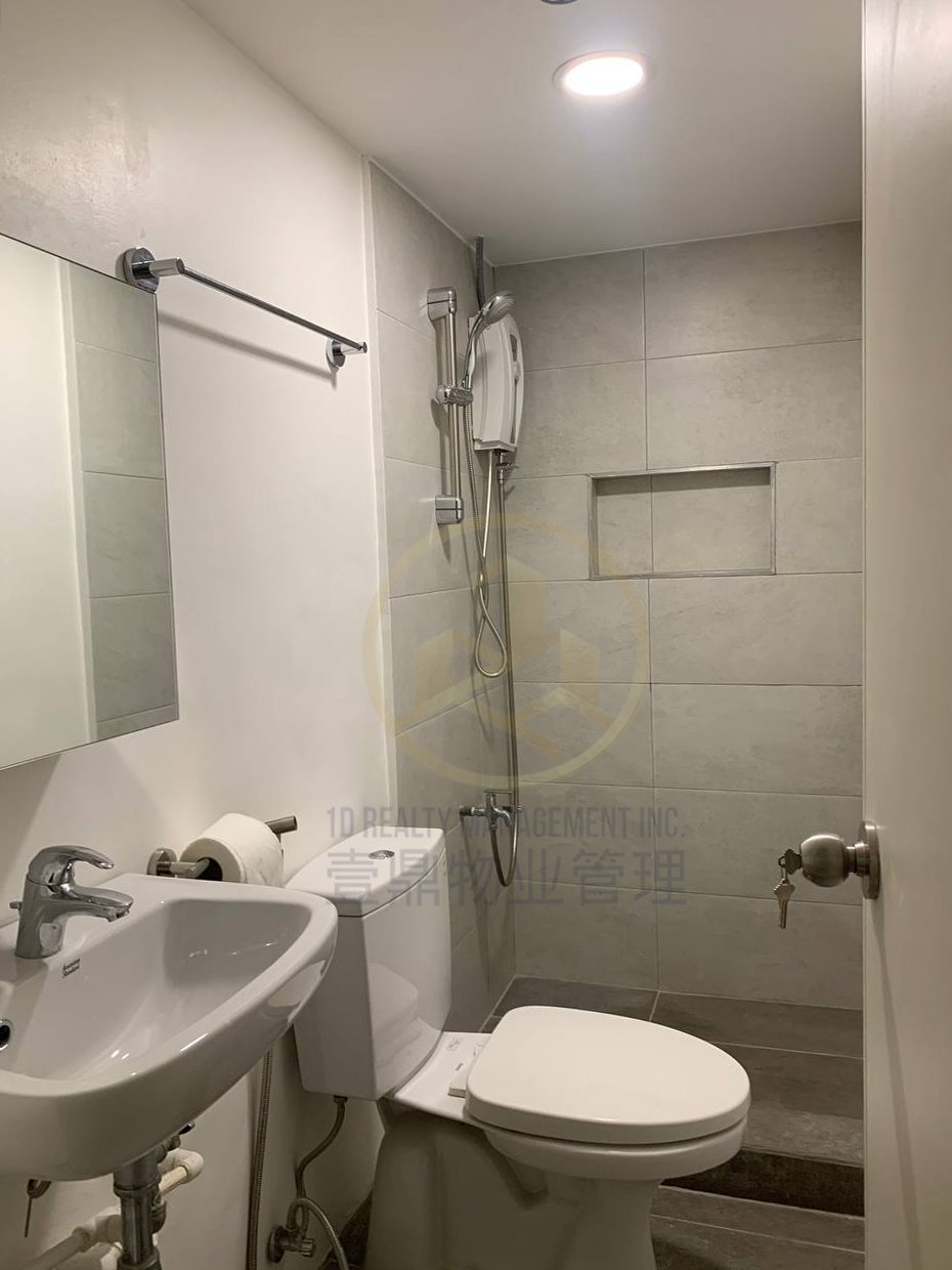 Tropical Palms -  Dela Rosa Street, Legazpi Village, Makati City - 2BR FOR SALE